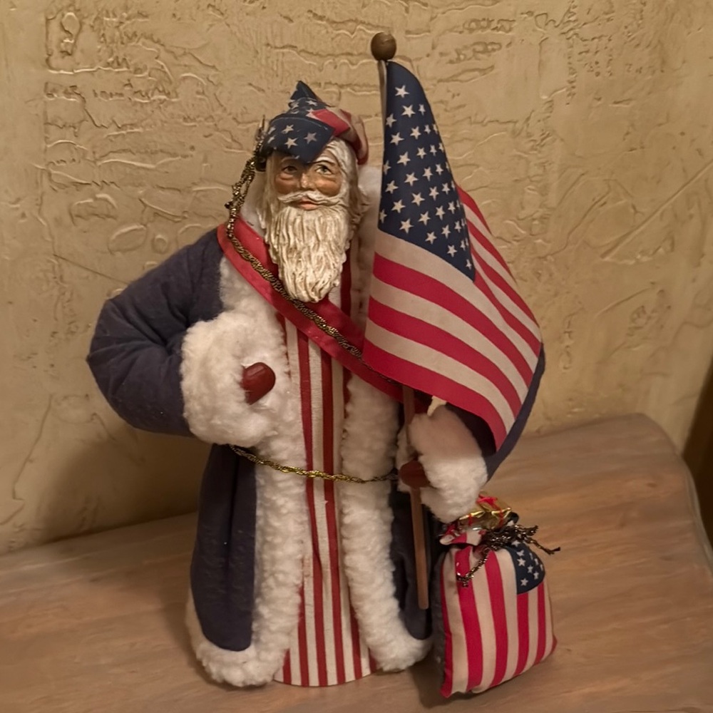 Patriotic Santa Claus Tree Topper with American Flag❤️make offer